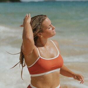 Geode Ribbed Coral High Waist  Shorts And  Bikini Top Size Medium swimsuit